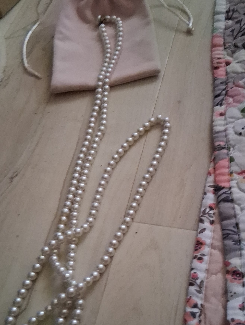 Long Strand Of Pearls - Picture 4 of 4